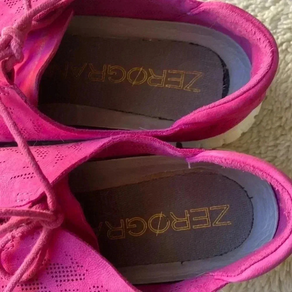 Cole Haan Fuschia ZERØGRAND Perforated Trainer size 8 - Picture 4 of 5
